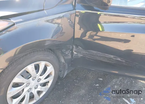 2013 Hyundai Elantra Gls z USA, uszkodzony, nr VIN 5NPDH4AE4DH228880